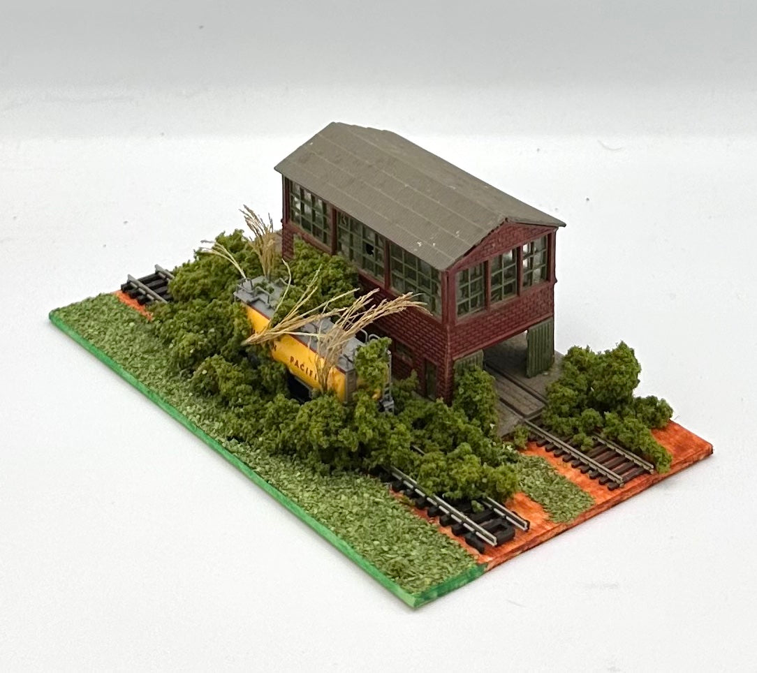 Model Power N Scale Custom Weathered&nbsp; Derelict Overgrown Engine Shed Diorama