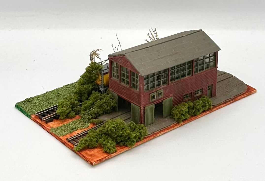 Model Power N Scale Custom Weathered&nbsp; Derelict Overgrown Engine Shed Diorama