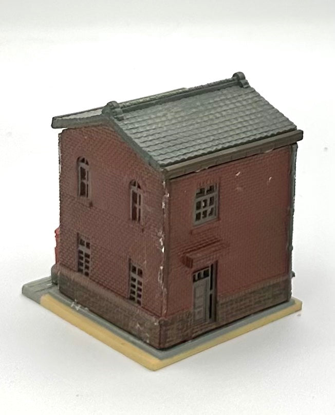 TomyTec N Scale Japanese Building, 2-Story Post Office