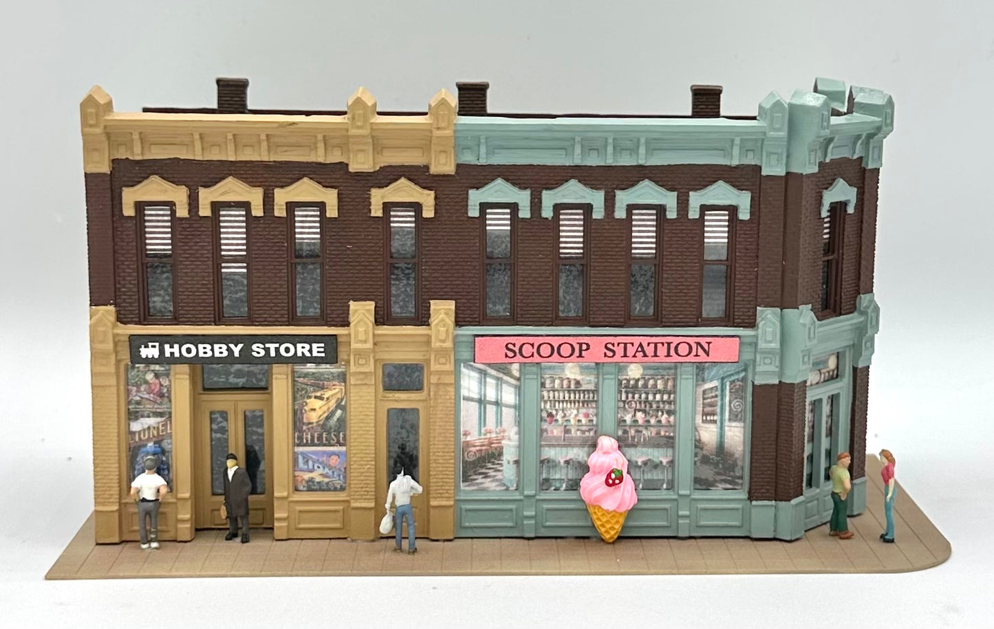 DPM 12100 HO Scale Fully Assembled Seymour Block " Hobby Store/Scoop Station" Lighted