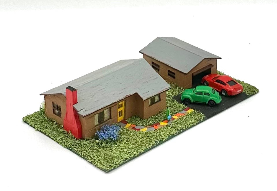 N Scale Weathered Custom Built Ranch Style House plus Garage Diorama