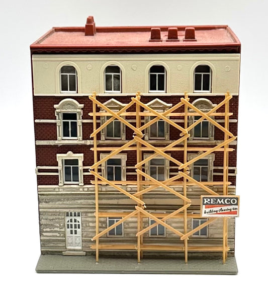 Pola N Scale Remco Building Cleaning Co 4 Story Apartment Building working light