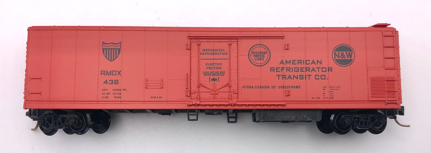 Micro Trains MTL N Scale 69070 American Refrigerator Transit Co. 51' 3" Reefer Car