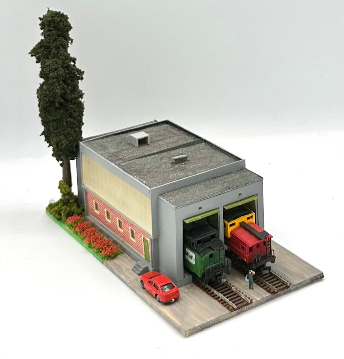 Kibri N Scale 2-Track Modern Engine Shed Building + 2 Caboose