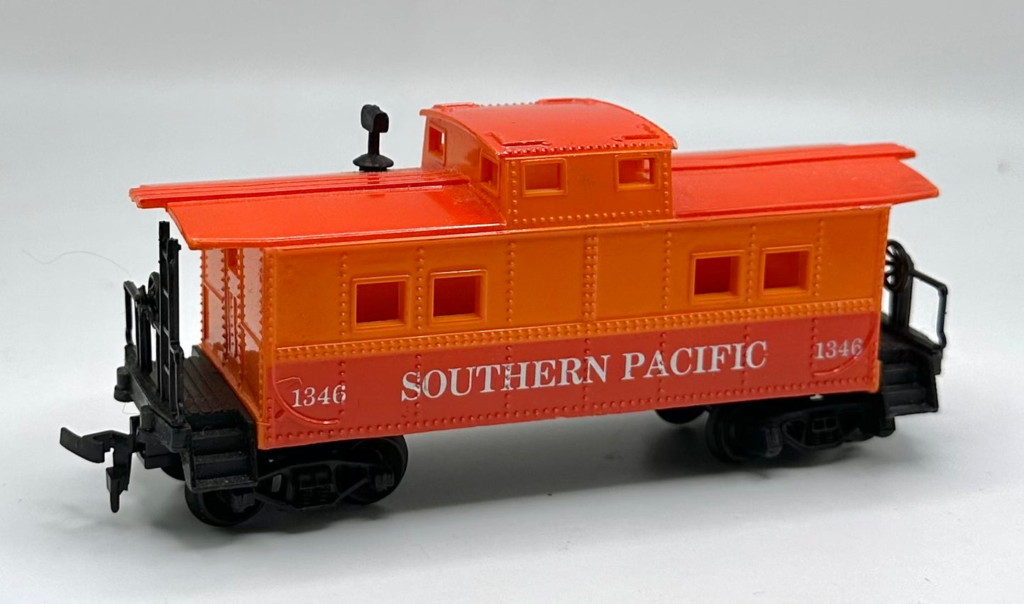 LifeLike HO Scale 8554 Southern Pacific Slant Sided  Cupola Caboose  1346