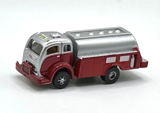 CMW N Scale  Petroleum( Gas) Truck Silver & Red  3000 Metal