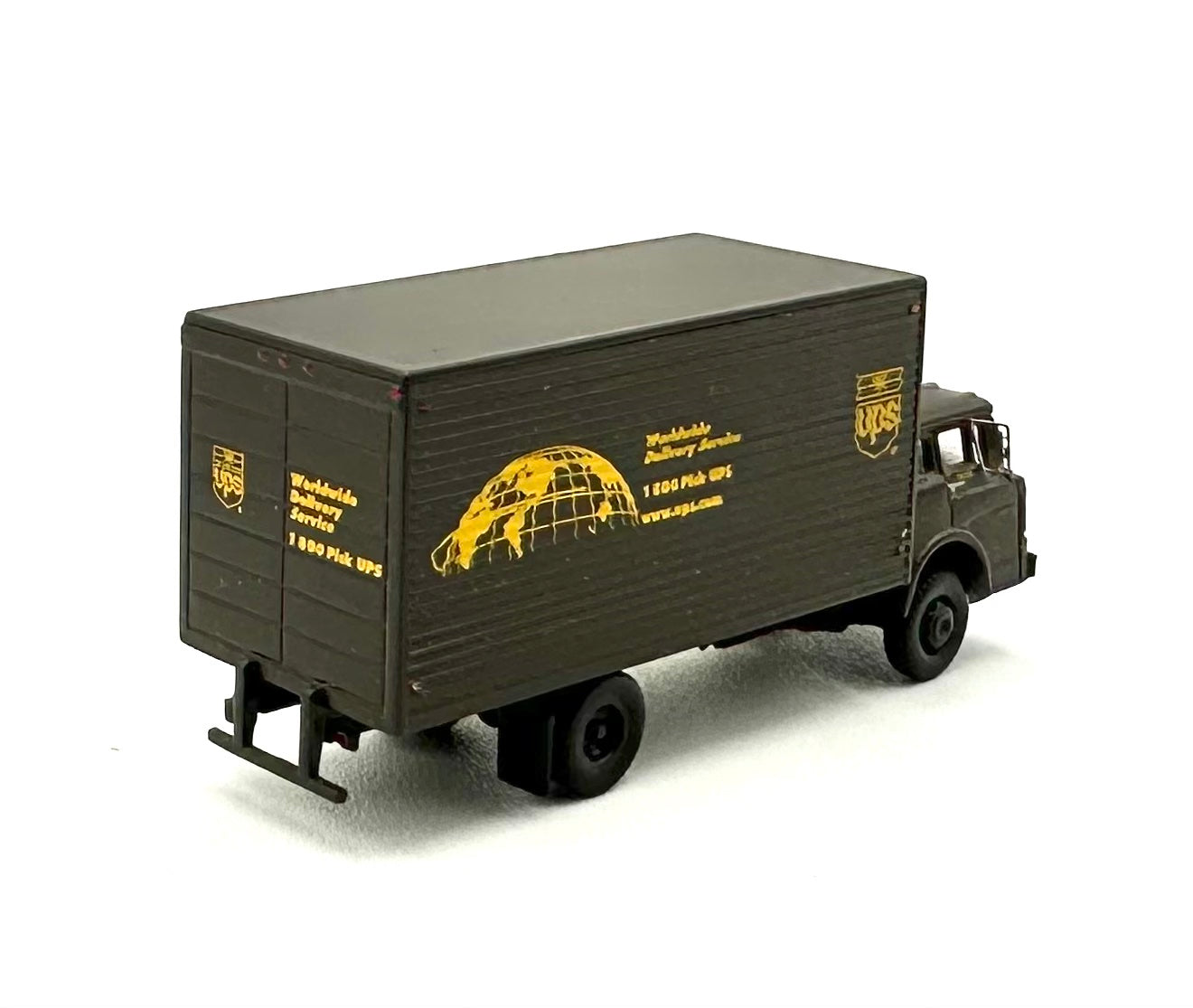 Athearn N Scale UPS Parcel Service Ford C Series Box Truck