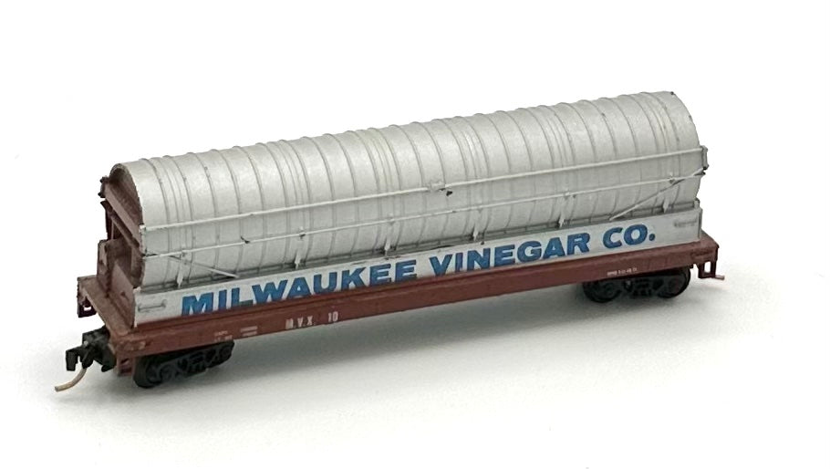 Atlas N Scale Milwaukee Vinegar Co. Wood Tank Car MVX 10