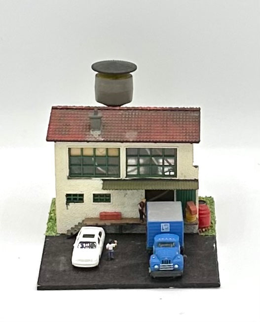 N Scale Weathered Custom  Built 2-Story Industrial Building Lighted Diorama