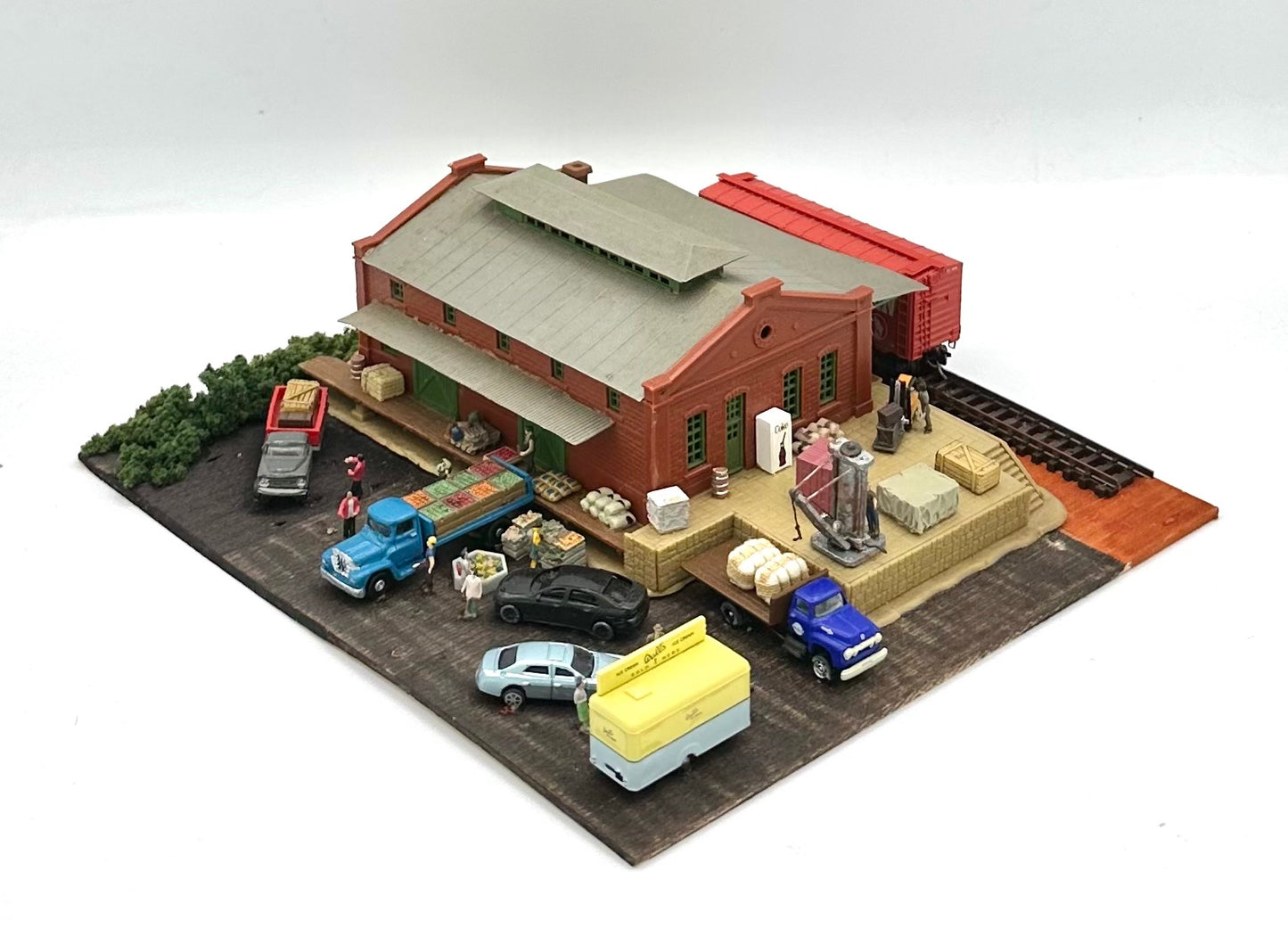 ModelPower N Scale Custom 2 Story Trackside Warehouse And Yard Lighted Diorama