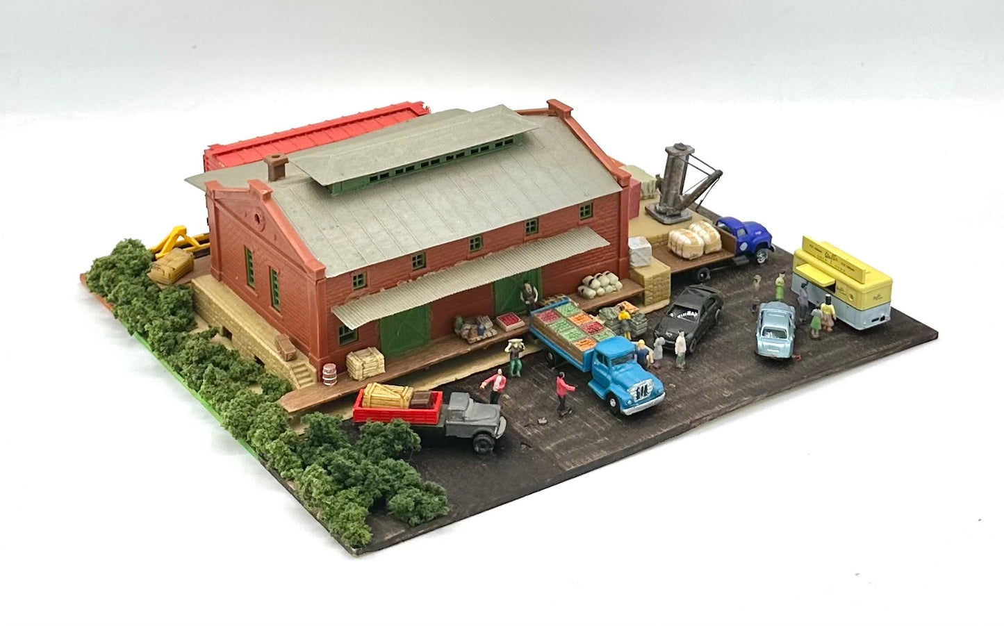 ModelPower N Scale Custom 2 Story Trackside Warehouse And Yard Lighted Diorama