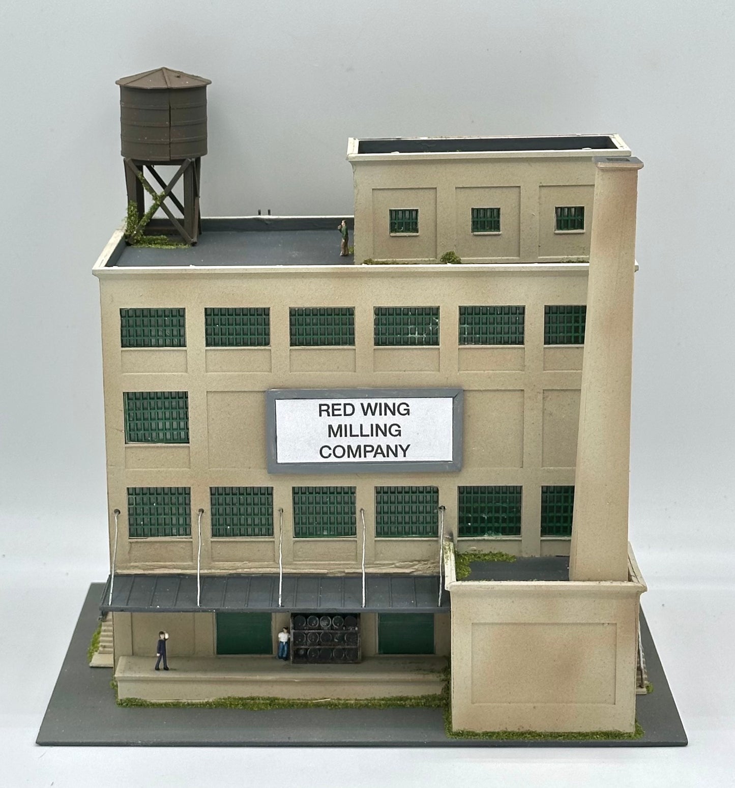 Walthers N Scale Custom Painted/Weathered 933-3212 Red Wing Milling Co. New Diorama.